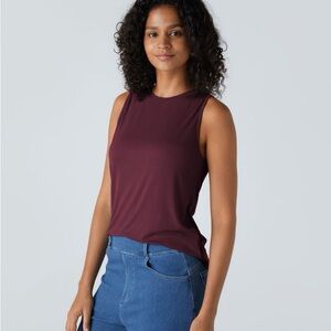 Halara Round Neck Casual Tank Top Size Medium